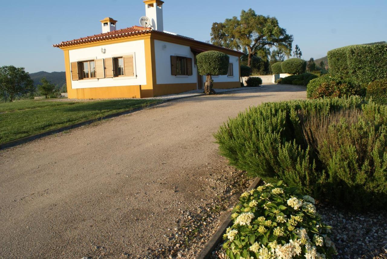 Casa Da Eira Em Dornes - Casa De Campo Familiar Com Piscina 게스트하우스 외부 사진